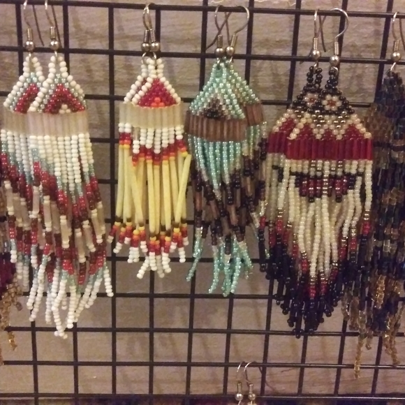 Dangles - Picture 4 of 4